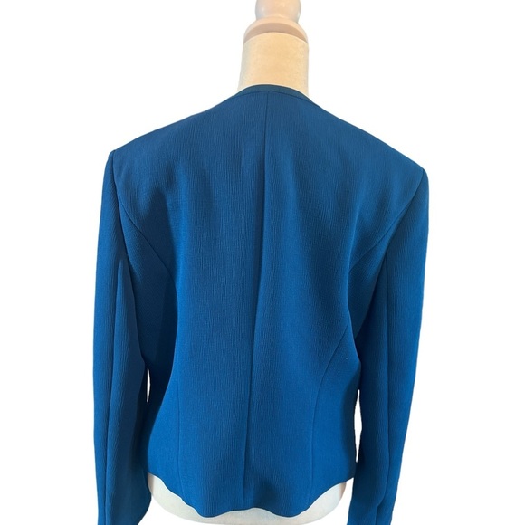 Hugo Boss Women's Vibrant Blue Blazer - Picture 4 of 9